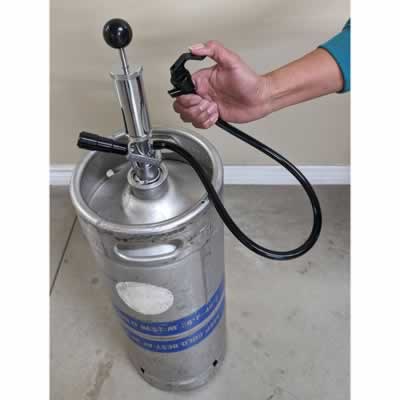 Party Picnic Keg Pump 4", Sanke D (Standard American Keg) (Alternate View 2)