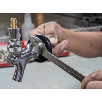 Faucet Wrench (Alternate View 2)